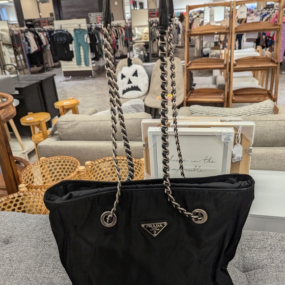 AUTHENTIC VINTAGE Prada Tessuto Chain Bag - Black w/ Silver Hardware - Picture 3 of 17